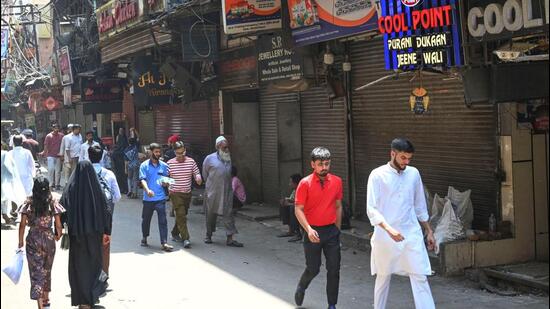 The scheme, currently under high-level discussion, will offer significant waivers on penalties and interest, encouraging over 300,000 traders across sectors operating in the Delhi to settle long-pending tax liabilities. (Vipin Kumar/HT Photo)