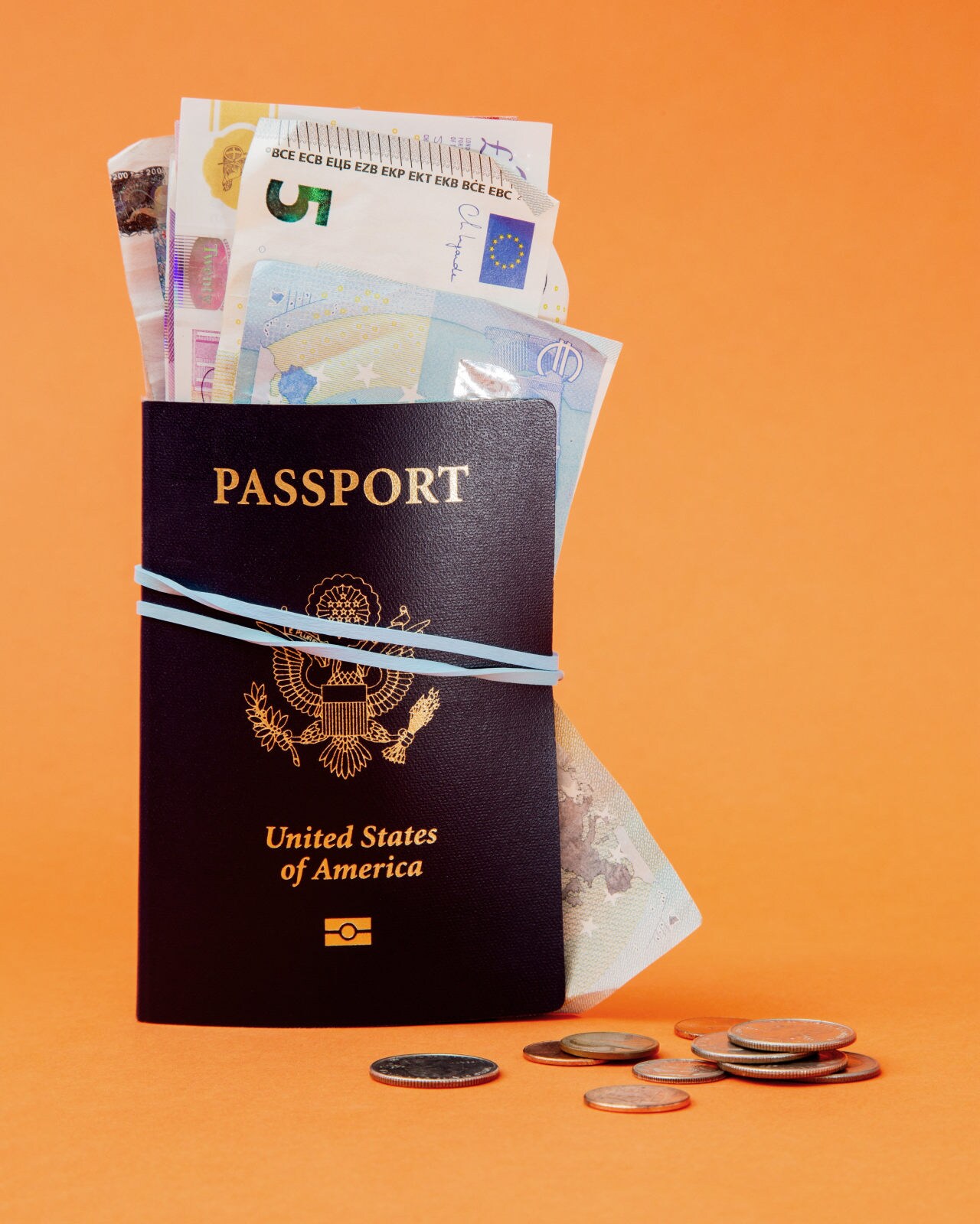 Plunging Dollar Leaves American Travelers With Less Buying Power This Summer