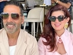 Twinkle Khanna shared a new picture with Akshay Kumar from the match.