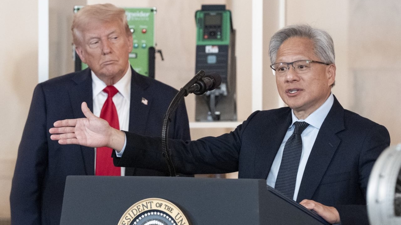 Nvidia Wins OK to Resume Sales of AI Chip to China After CEO Meets ...