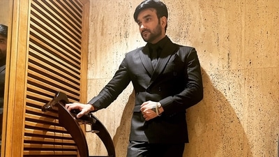 Fazilpuria became a hit nationwide with the 2014 song Ladki Beautiful Kar Gayi Chull. Fazilpuria became a hit nationwide with the 2014 song Ladki Beautiful Kar Gayi Chull.