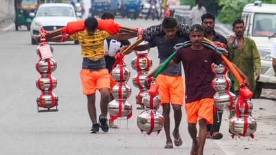 Ambulances, fire brigades, and police cars will be allowed on the restricted stretches, said police. (File/PTI)