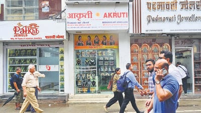 Mumbai, India - July 15, 2025:Imitation Jewelery Shop at Zaveri Bazaar in Mumbai, India, on Tuesday, July 15, 2025. (Photo by Anshuman Poyrekar/ Hindustan Times) (Hindustan Times) Mumbai, India - July 15, 2025:Imitation Jewelery Shop at Zaveri Bazaar in Mumbai, India, on Tuesday, July 15, 2025. (Photo by Anshuman Poyrekar/ Hindustan Times) (Hindustan Times)