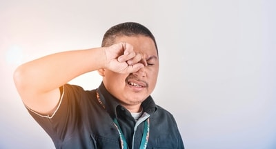 Dr. Kunal Sood advises against self-removal of eye debris to prevent vision loss. (Unsplash) Dr. Kunal Sood advises against self-removal of eye debris to prevent vision loss. (Unsplash)