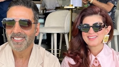 Twinkle Khanna shared a new picture with Akshay Kumar from the match. Twinkle Khanna shared a new picture with Akshay Kumar from the match.