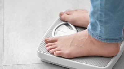 Dr Manickam advises patience for weight loss through time-restricted feeding, stating that building a habit takes time and results won't be immediate. (Shutterstock) Dr Manickam advises patience for weight loss through time-restricted feeding, stating that building a habit takes time and results won't be immediate. (Shutterstock)