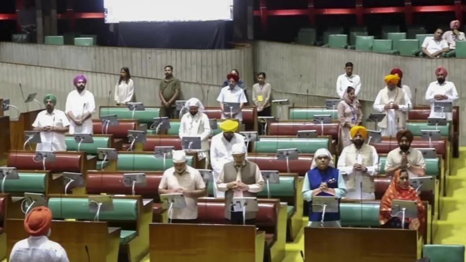Legislators paying tribute to veteran marathon runner Fauja Singh, who died on Monday, during a session of the Punjab assembly in Chandigarh on Tuesday. (PTI Photo) Legislators paying tribute to veteran marathon runner Fauja Singh, who died on Monday, during a session of the Punjab assembly in Chandigarh on Tuesday. (PTI Photo)