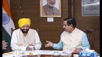 Chief minister Bhagwant Mann on Wednesday sought the intervention of Union food minister Pralhad Joshi for the immediate release of over ₹9,000 crore pending rural development fund (RDF) and market fees. (@JoshiPralhad) Chief minister Bhagwant Mann on Wednesday sought the intervention of Union food minister Pralhad Joshi for the immediate release of over ₹9,000 crore pending rural development fund (RDF) and market fees. (@JoshiPralhad)