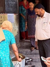 Punjab State Food Commission member Chetan Prakash Dhaliwal during a surprise inspection in Ludhiana on Tuesday. (HT Photo) Punjab State Food Commission member Chetan Prakash Dhaliwal during a surprise inspection in Ludhiana on Tuesday. (HT Photo)