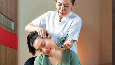 Traditional Thai massage Wat Po's, one of the oldest massage schools in Bangkok