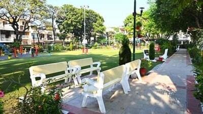 This move will reduce the financial burden on the civic body while improving the quality and transparency of park maintenance. However, the decision may lead to several residents’ welfare associations (RWAs) losing control over park management. (HT File) This move will reduce the financial burden on the civic body while improving the quality and transparency of park maintenance. However, the decision may lead to several residents’ welfare associations (RWAs) losing control over park management. (HT File)