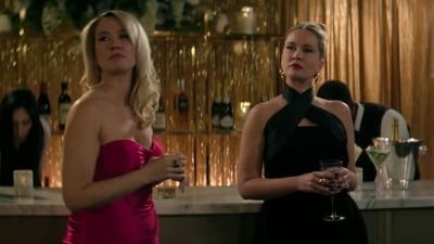 Anna Camp played Raegan and Maddie Lockwood in YOU