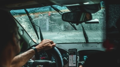 An Uber driver refused to leave a woman alone on a dark road, waited for her next cab, and ensured she was safe before leaving. (Representational image/Unsplash) An Uber driver refused to leave a woman alone on a dark road, waited for her next cab, and ensured she was safe before leaving. (Representational image/Unsplash)