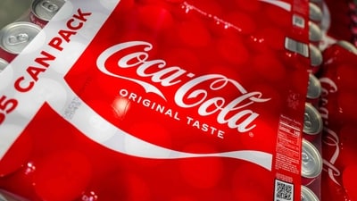 Trump claims Coca-Cola will switch from high-fructose corn syrup to cane sugar, but the company has not confirmed this. (Photo by CHARLY TRIBALLEAU / AFP) (AFP) Trump claims Coca-Cola will switch from high-fructose corn syrup to cane sugar, but the company has not confirmed this. (Photo by CHARLY TRIBALLEAU / AFP) (AFP)