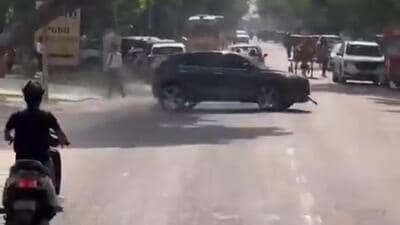 Police said two Noida-registered cars were seen performing the stunt, after which both were seized, and efforts are also underway to nab the Swift driver. (HT Photos/Video grab) Police said two Noida-registered cars were seen performing the stunt, after which both were seized, and efforts are also underway to nab the Swift driver. (HT Photos/Video grab)
