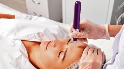 Exosome therapies are dermatology’s hottest topic. Experts share the pros and cons of these treatments that promise skin rejuvenation. (Photo: Adobe Stock) Exosome therapies are dermatology’s hottest topic. Experts share the pros and cons of these treatments that promise skin rejuvenation. (Photo: Adobe Stock)