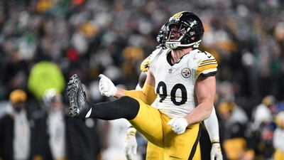 Pittsburgh Steelers linebacker T.J. Watt (90) celebrates his sack during the first half of an NFL football game against the Philadelphia Eagles (AP) Pittsburgh Steelers linebacker T.J. Watt (90) celebrates his sack during the first half of an NFL football game against the Philadelphia Eagles (AP)