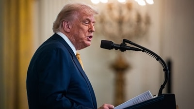 Concerns rise over Trump’s health amid public appearances showing swelling and bruising. Photographer: Al Drago/Bloomberg (Bloomberg) Concerns rise over Trump’s health amid public appearances showing swelling and bruising. Photographer: Al Drago/Bloomberg (Bloomberg)