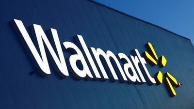 Walmart faces backlash for mislabeling product weights, overcharging on groceries. (REUTERS)