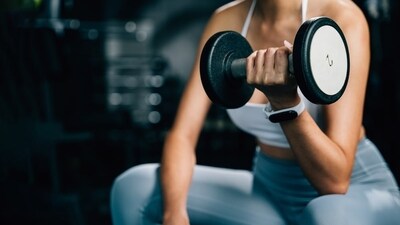 Weighted core workouts can help in toning the abs. (Shutterstock) Weighted core workouts can help in toning the abs. (Shutterstock)