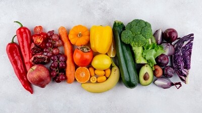 Include fibre-rich foods and probiotics that support your microbiome. (Freepik) Include fibre-rich foods and probiotics that support your microbiome. (Freepik)