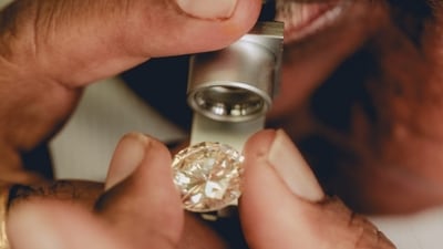 Are Diamonds Even a Luxury Anymore? De Beers Reckons With Price Plunge Are Diamonds Even a Luxury Anymore? De Beers Reckons With Price Plunge