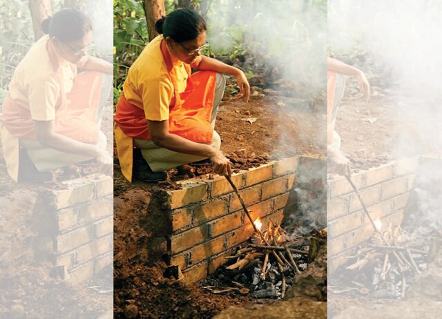 Everything is cooked on chulhas, sigris, a tandoor, or an underground pit. Everything is cooked on chulhas, sigris, a tandoor, or an underground pit.