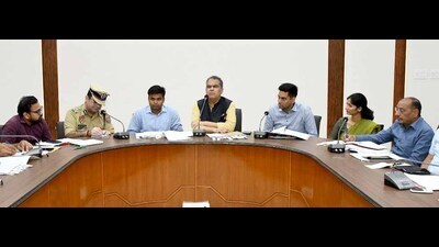 Cabinet minister Sanjeev Arora addressing mediapersons at Bachat Bhawan in Ludhiana on Friday. (HT Photo) Cabinet minister Sanjeev Arora addressing mediapersons at Bachat Bhawan in Ludhiana on Friday. (HT Photo)