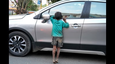 In a first for any state in the country, if a child is found begging with an adult in Punjab, a DNA test will be conducted to establish whether the accompanying adults are the child’s biological parents. (Shutterstock)