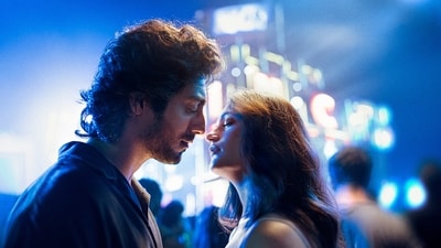 Saiyaara, directed by Mohit Suri, stars newcomers Ahaan Pandey and Aneet Padda. Saiyaara, directed by Mohit Suri, stars newcomers Ahaan Pandey and Aneet Padda.