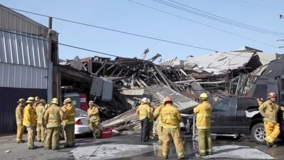 Los Angeles County Sheriff's Department explosion (X@1776Tron) Los Angeles County Sheriff's Department explosion (X@1776Tron)
