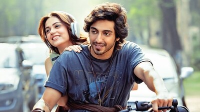 Saiyaara box office collection day 1: The film is directed by Mohit Suri. Saiyaara box office collection day 1: The film is directed by Mohit Suri.