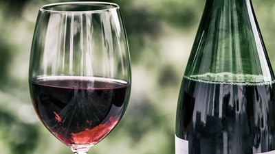 That heavy drinking harms health is undisputed. But the effect of moderate or light drinking is murkier. That heavy drinking harms health is undisputed. But the effect of moderate or light drinking is murkier.