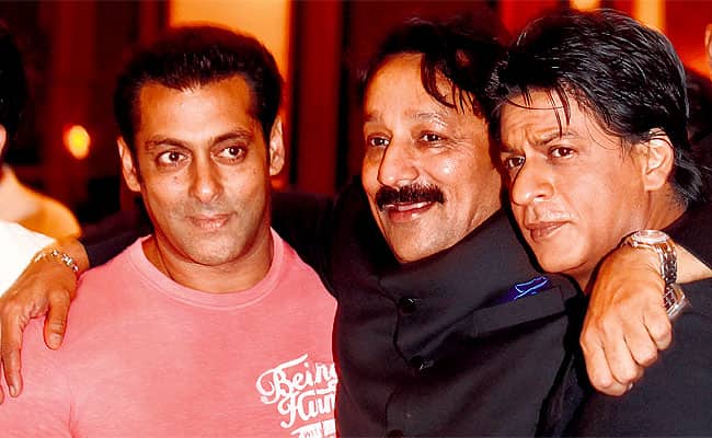 Salman Khan, Baba Siddiqui and Shah Rukh Khan Salman Khan, Baba Siddiqui and Shah Rukh Khan