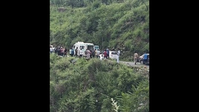 Two of the occupants died on the spot, while a seriously injured girl succumbed to her injuries on the way to the civil hospital in Kotkhai, said officials. (HT Photo) Two of the occupants died on the spot, while a seriously injured girl succumbed to her injuries on the way to the civil hospital in Kotkhai, said officials. (HT Photo)