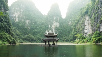 A tourist boat capsized in Vietnam's Halong Bay, killing three tourists. (Representational Image/Unsplash) A tourist boat capsized in Vietnam's Halong Bay, killing three tourists. (Representational Image/Unsplash)