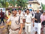 The Puri minor girl was going to her uncle’s house, when 3 unknown youth took her to the river and tried to burn her by pouring petrol. The Puri minor girl was going to her uncle’s house, when 3 unknown youth took her to the river and tried to burn her by pouring petrol.