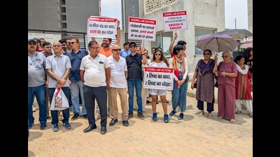 Buyers also alleged that several amenities including the Clubhouse, promised by March 2025, remain incomplete, along with other essential amenities, leading to frustration due to the builder’s casualness. (HT Photo) Buyers also alleged that several amenities including the Clubhouse, promised by March 2025, remain incomplete, along with other essential amenities, leading to frustration due to the builder’s casualness. (HT Photo)