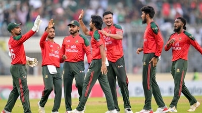 Bangladesh's Tanzim Hasan Sakib (C) celebrates with teammates after taking the wicket of Pakistan's captain Salman Agha (AFP) Bangladesh's Tanzim Hasan Sakib (C) celebrates with teammates after taking the wicket of Pakistan's captain Salman Agha (AFP)