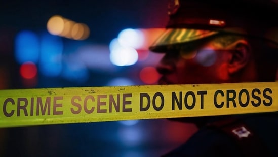 The police said that a vein in the woman's left hand was cut and it seemed that she died by suicide (Pixabay/Representative)