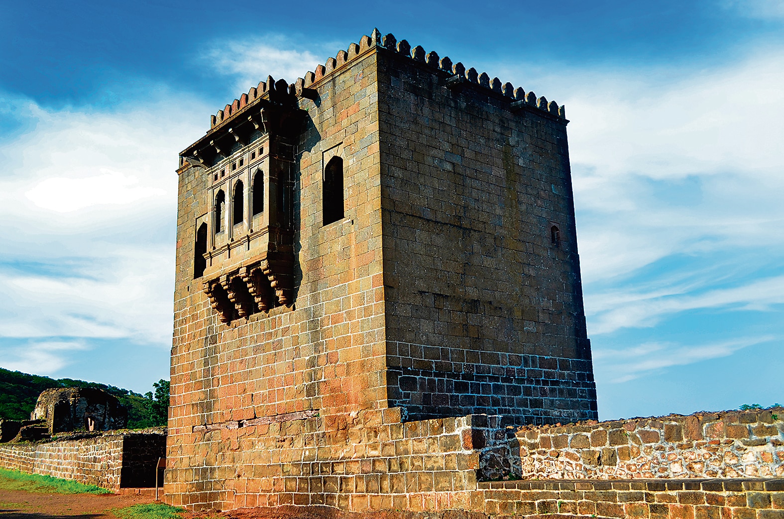 pune, maharashtra,india,09.10.14,Shivneri Fort (Shutterstock) pune, maharashtra,india,09.10.14,Shivneri Fort (Shutterstock)