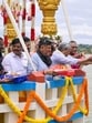 CM Siddaramaiah, deputy CM DK Shivakumar offer ‘baagina’ to the Kabini river in Mysuru on Sunday (HT photo) CM Siddaramaiah, deputy CM DK Shivakumar offer ‘baagina’ to the Kabini river in Mysuru on Sunday (HT photo)