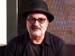Vinay Pathak speaks up against targeting a film by politicizing it. Vinay Pathak speaks up against targeting a film by politicizing it.