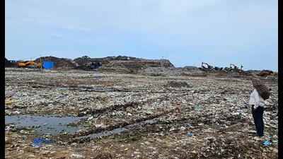 Of the 2.40 lakh metric tonnes of legacy waste at the landfill, only 59,000 metric tonnes is remaining, Chandigarh MC said on Monday. (HT) Of the 2.40 lakh metric tonnes of legacy waste at the landfill, only 59,000 metric tonnes is remaining, Chandigarh MC said on Monday. (HT)