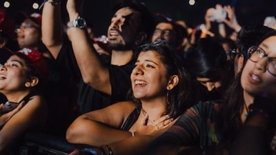 The crowd joined in as he sang OG numbers like Tera Suroor, Jhalak Dikhla Ja, Hookah Bar, Aashiqui Mein Teri, and more. The crowd joined in as he sang OG numbers like Tera Suroor, Jhalak Dikhla Ja, Hookah Bar, Aashiqui Mein Teri, and more. 
