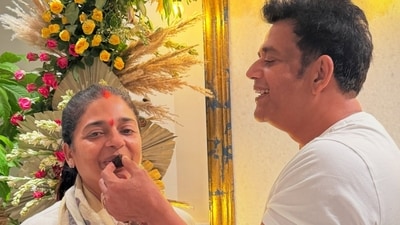 Ravi Kishan and Preeti Kishan got married over three decades ago. Ravi Kishan and Preeti Kishan got married over three decades ago.