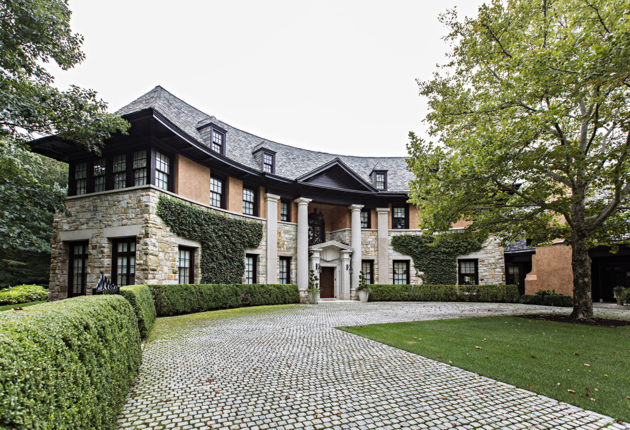 A Real-Estate Tycoon’s Loan Went Bad. Then They Came for His Ferraris and Fine Wine. A Real-Estate Tycoon’s Loan Went Bad. Then They Came for His Ferraris and Fine Wine.