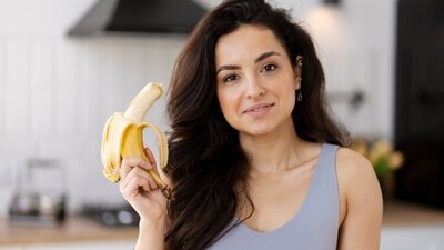 Banana is one of the healthy pre-workout snacks. (Adobe Stock) Banana is one of the healthy pre-workout snacks. (Adobe Stock)