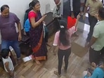 During the argument, the receptionist allegedly hit Jha's sister-in-law. A new video of this act has added a fresh twist to the case before Jha's assault. During the argument, the receptionist allegedly hit Jha's sister-in-law. A new video of this act has added a fresh twist to the case before Jha's assault.