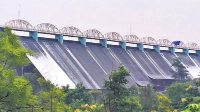 Tansa lake overflows due to continuous showers, city under orange alert today Tansa lake overflows due to continuous showers, city under orange alert today